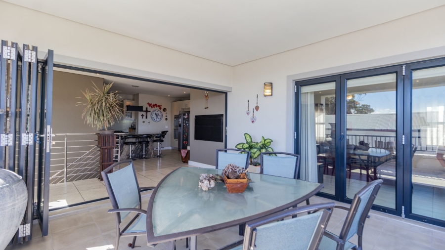 3 Bedroom Property for Sale in Heldervue Western Cape